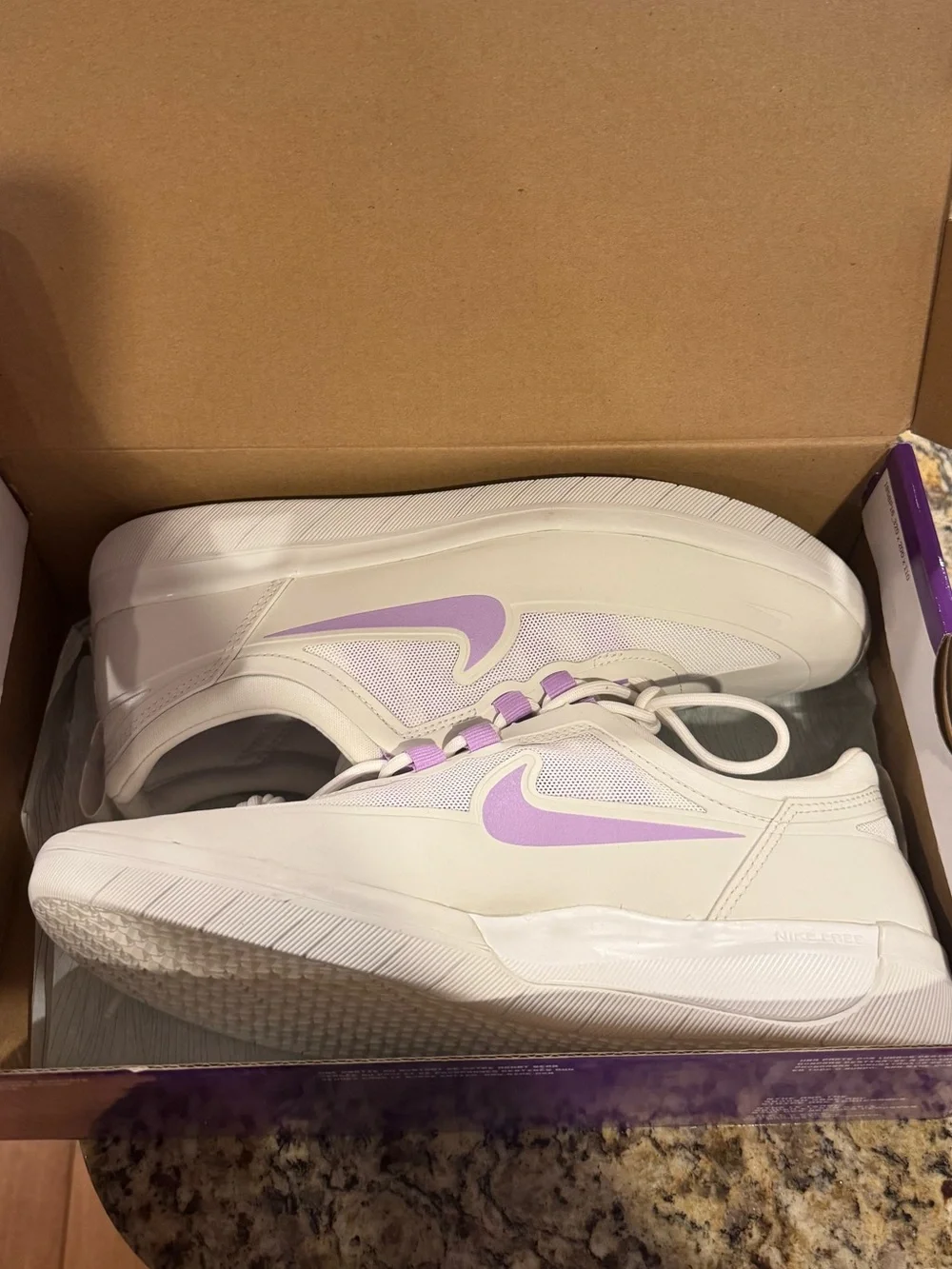 Nike SB Nyjah Free 2 Summit White/Lilac Sneaker